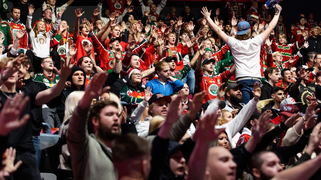 (25798) Frölunda publik Scandinavium