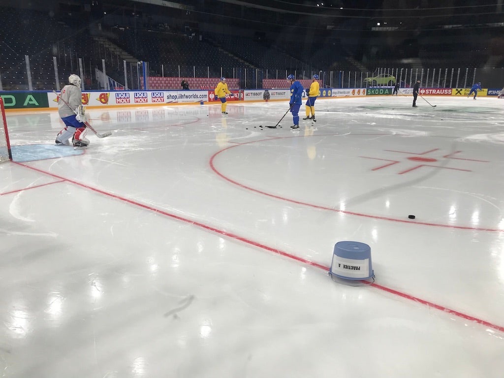 (28103) Nokia Arena is problem