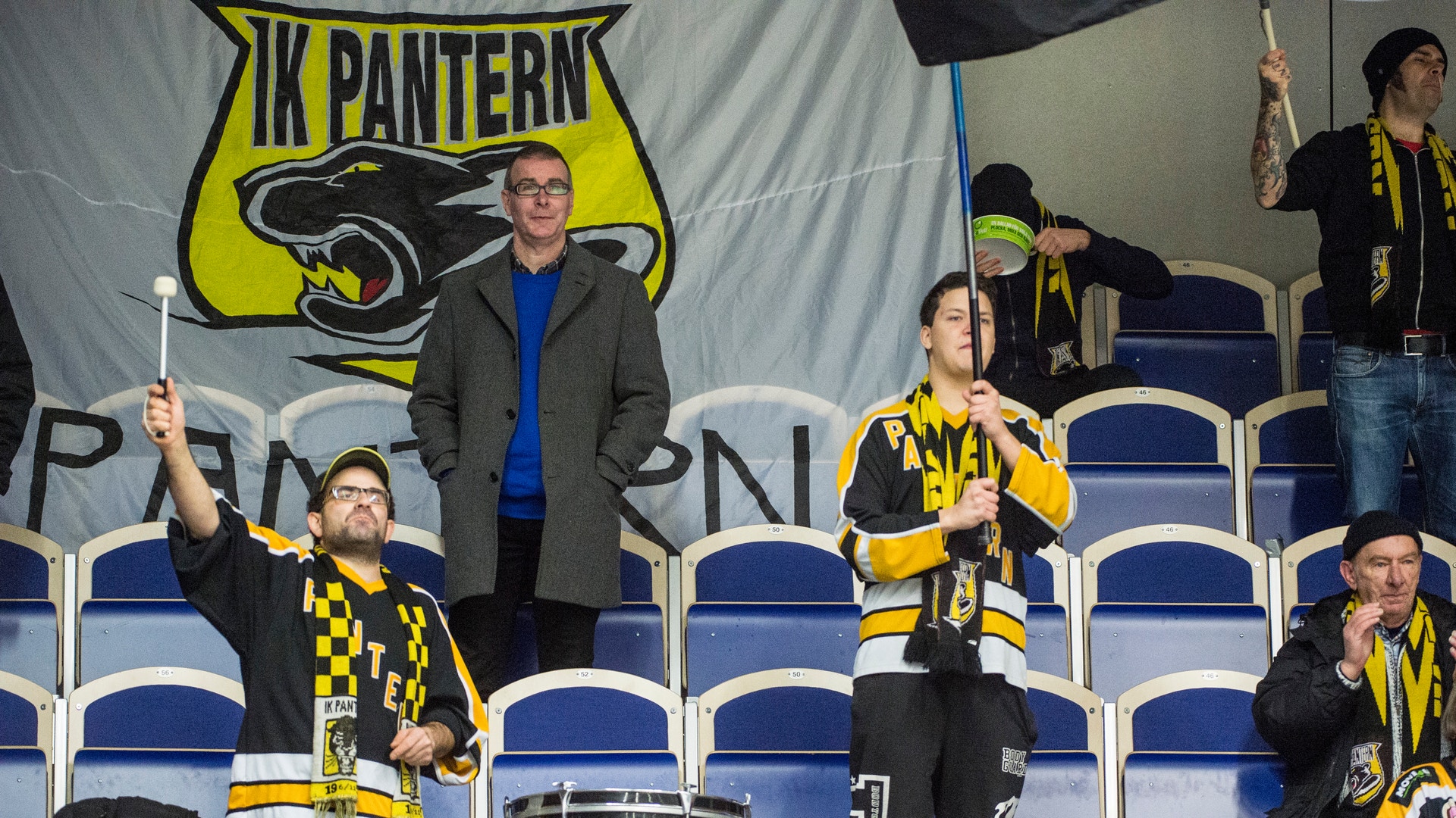 (715) Pantern publik