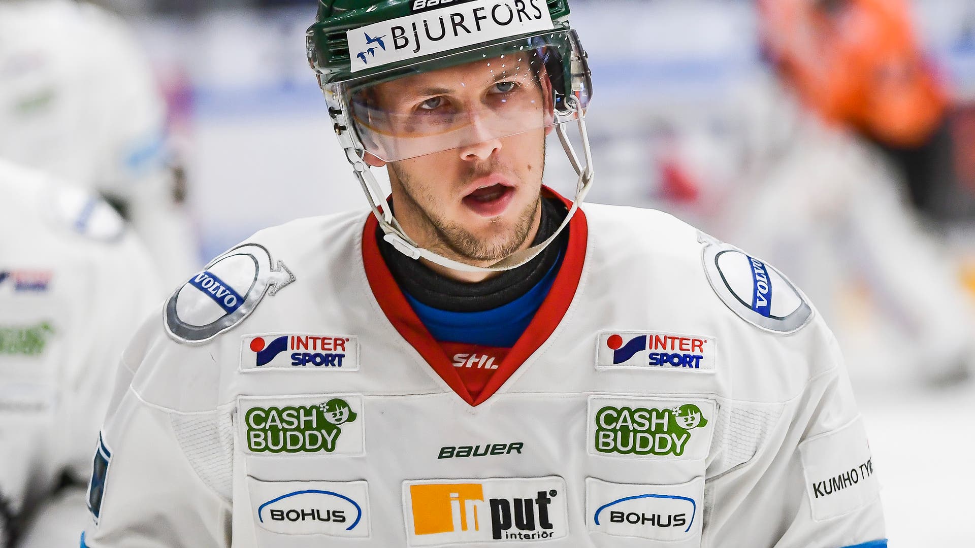 (17487) Matt Donovan