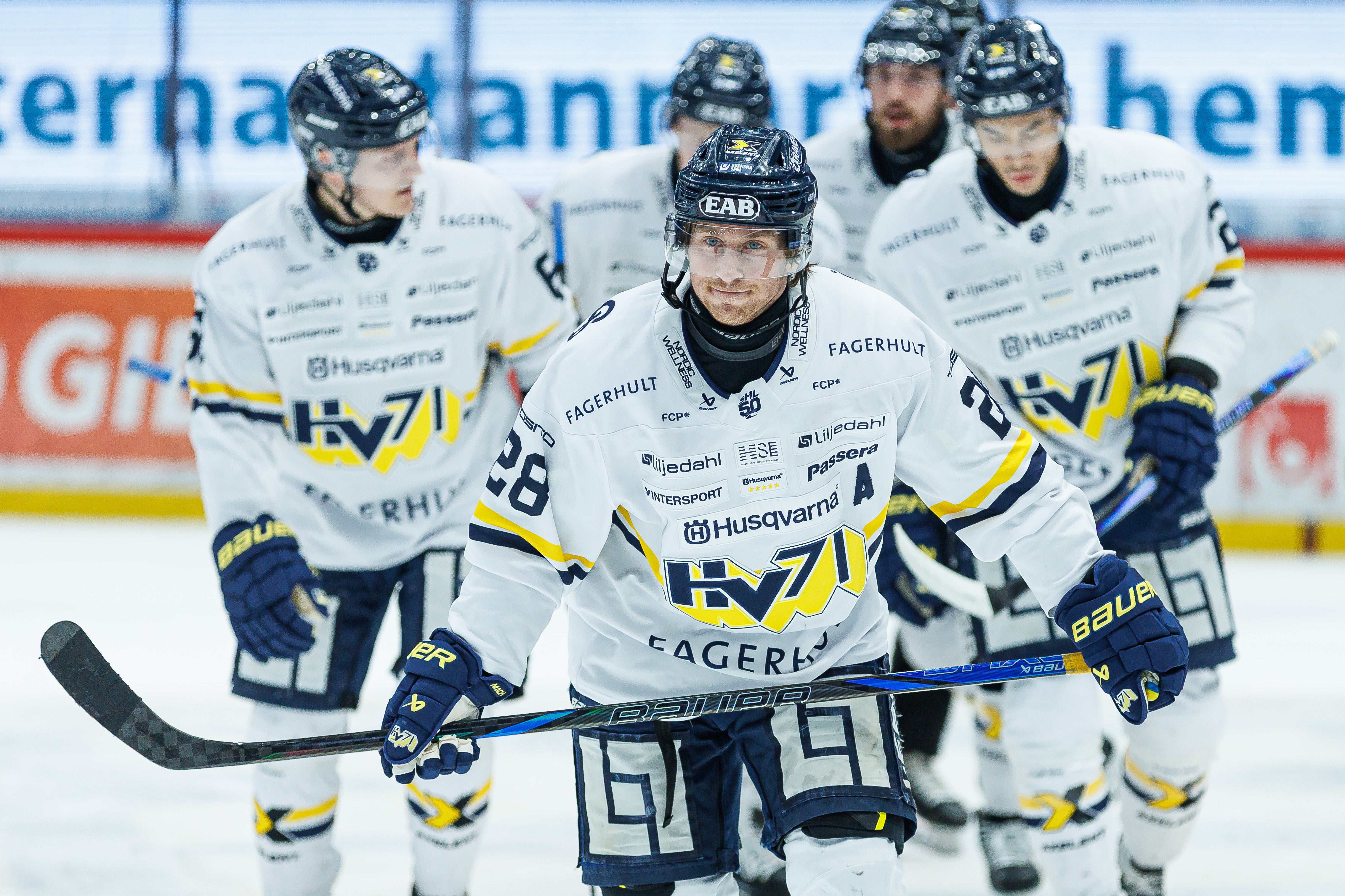 HV71