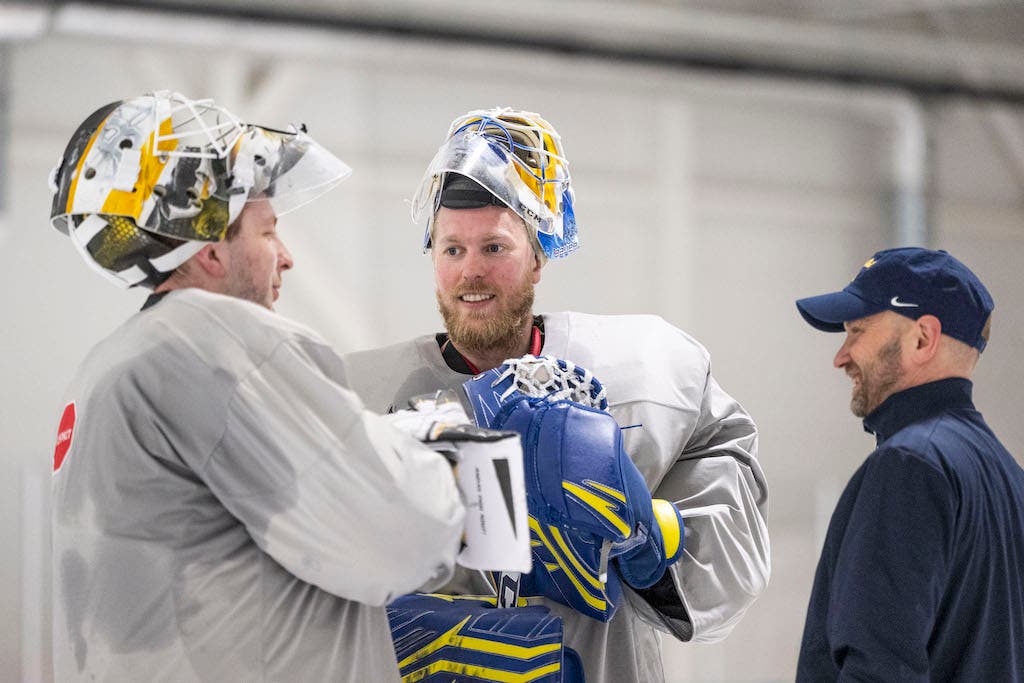 (23778) Linus Ullmark Magnus Hellberg