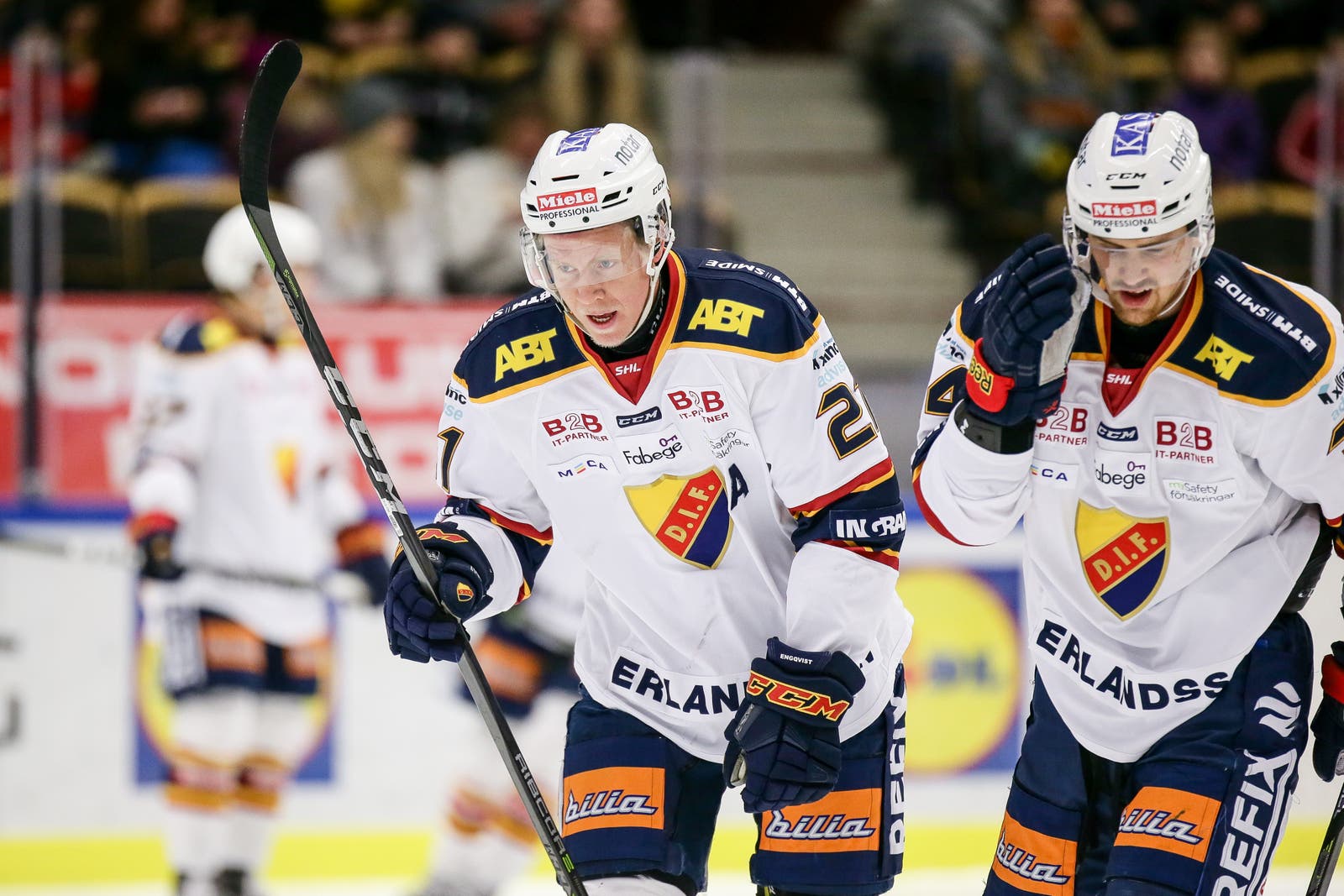 (2208) Andreas Engqvist9