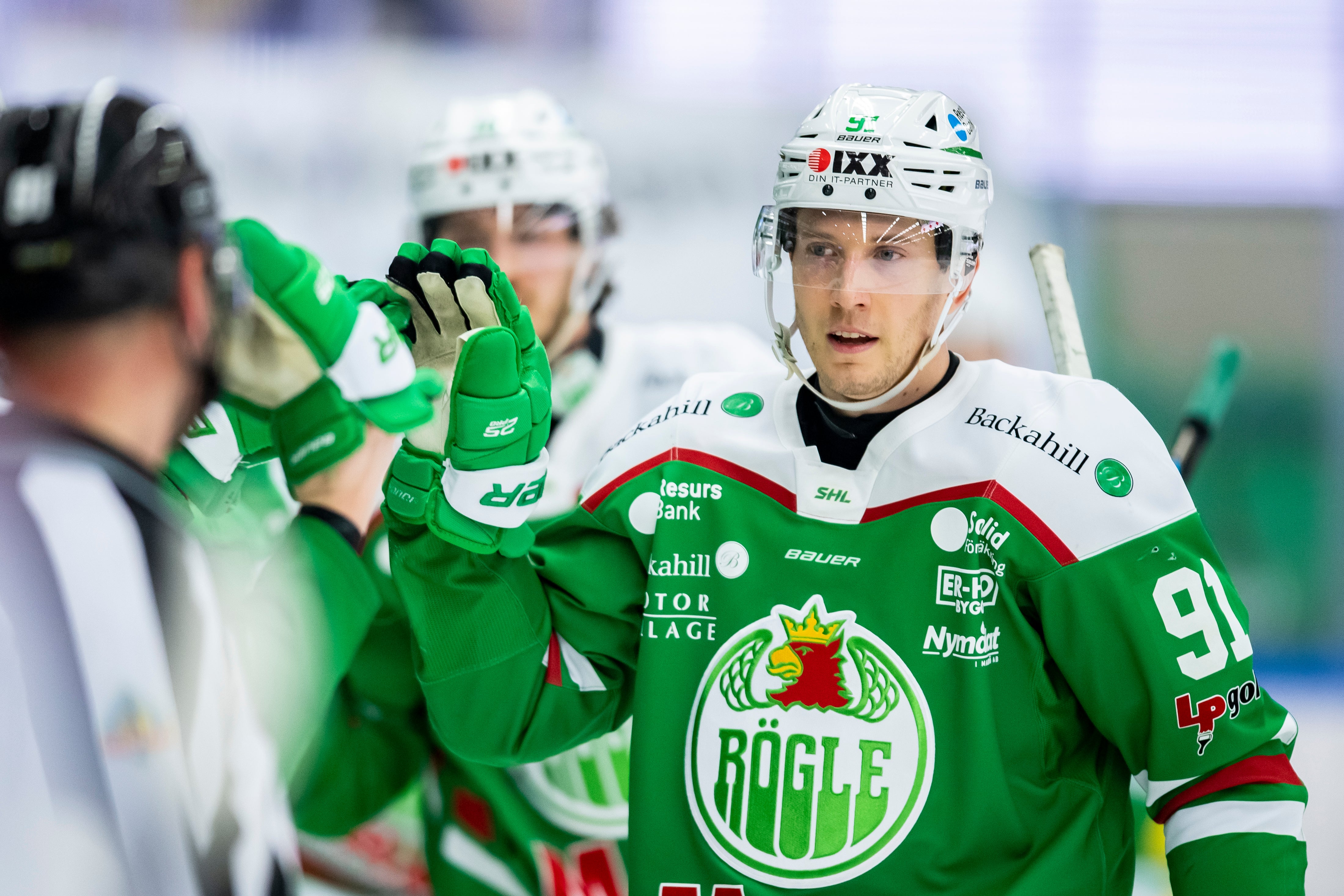 (18746) Adam Tambellini