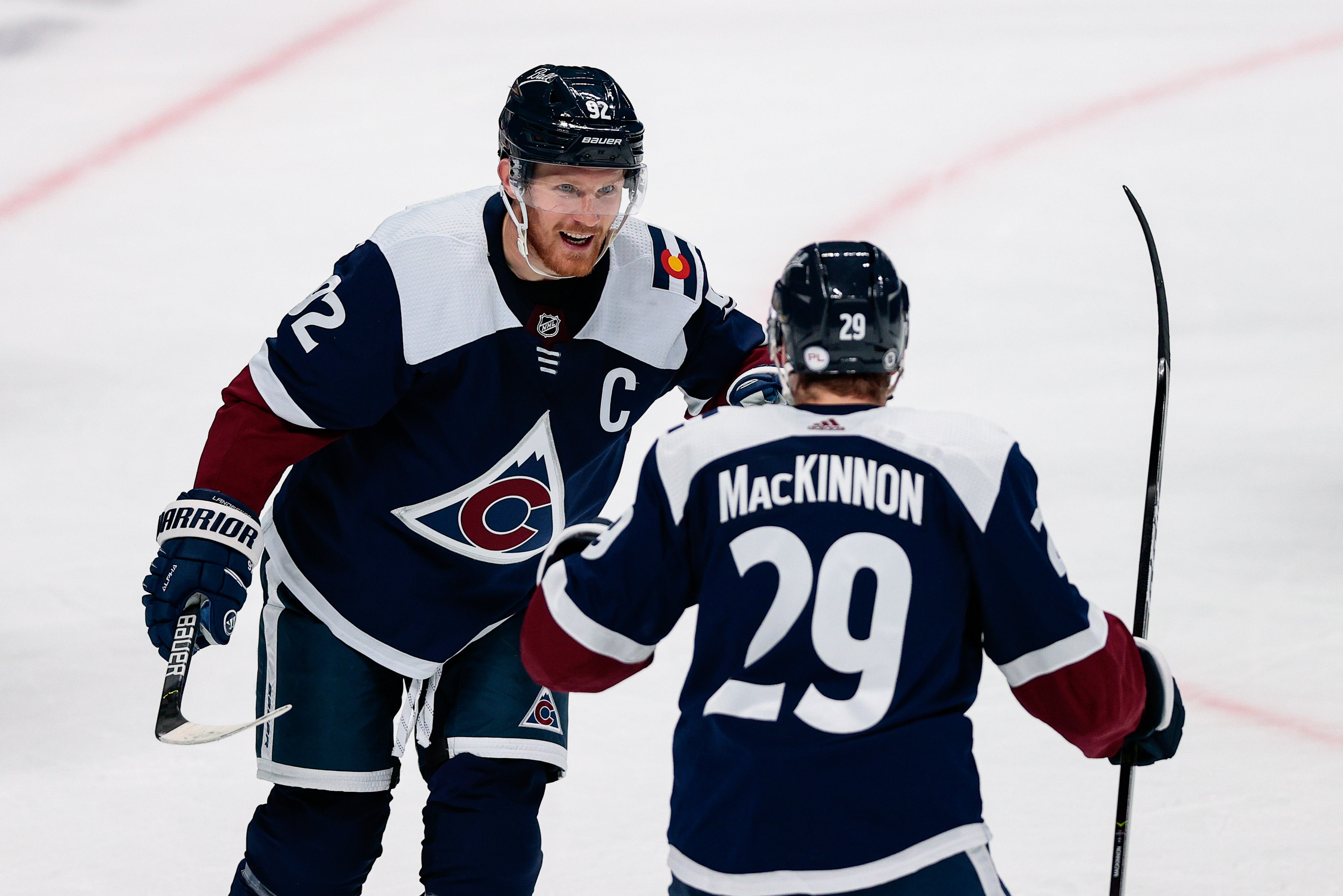 (18573) Landeskog och MacKinnon