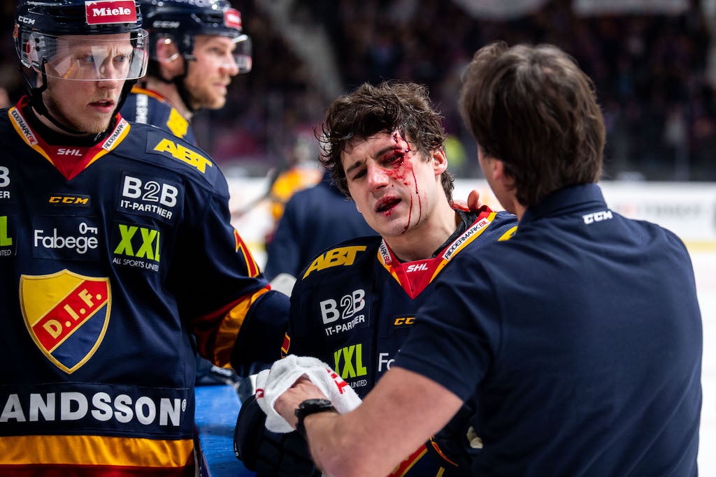 (10957) Michael Haga-blodig