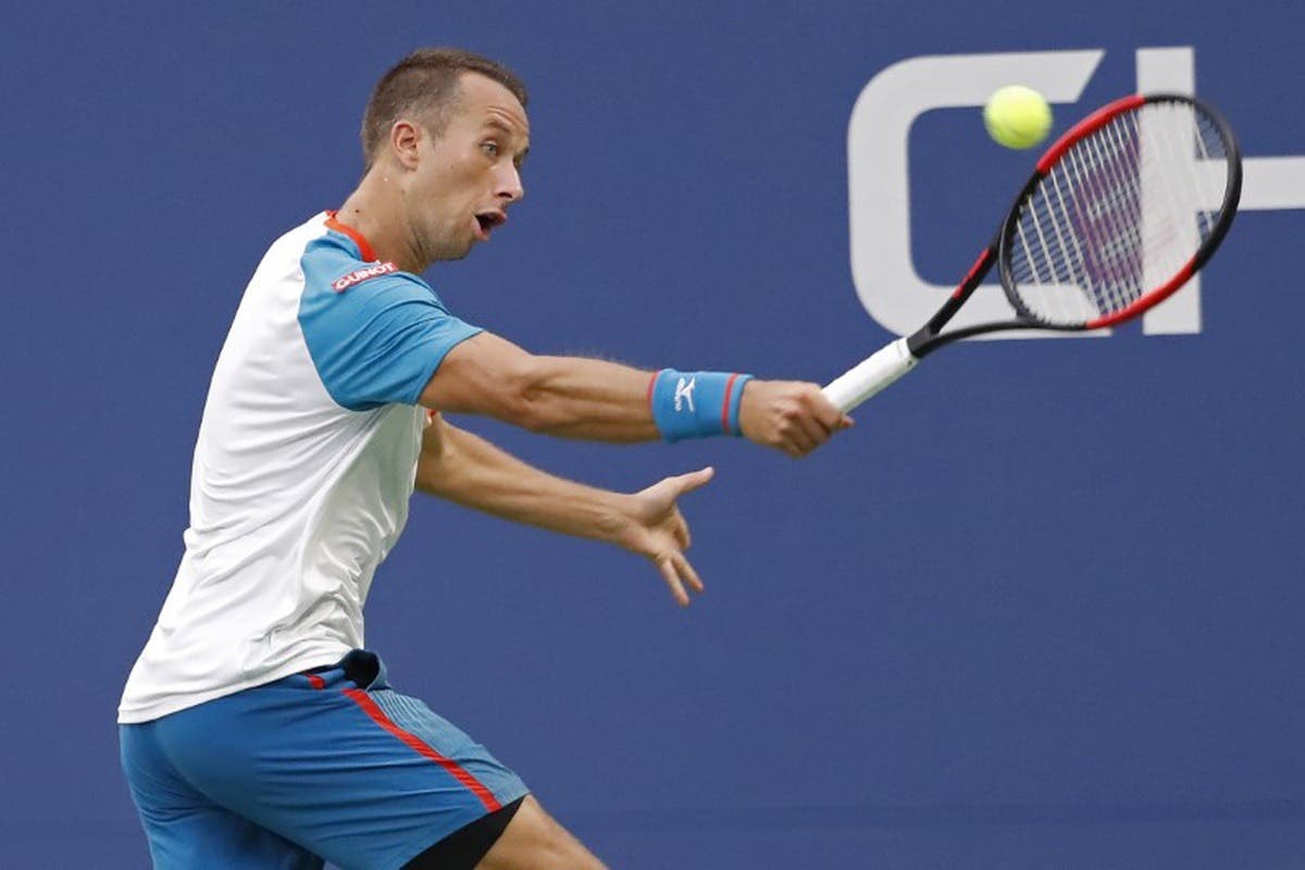2018-09-02T004907Z_1_LYNXNPEE8100E-OUSSP_RTROPTP_3_SPORTS-US-TENNIS-USOPEN-ZVEREV-KOHLSCHREIBER