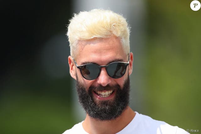 4079812-benoit-paire-a-roland-garros-en-mai-2018-950×0-3