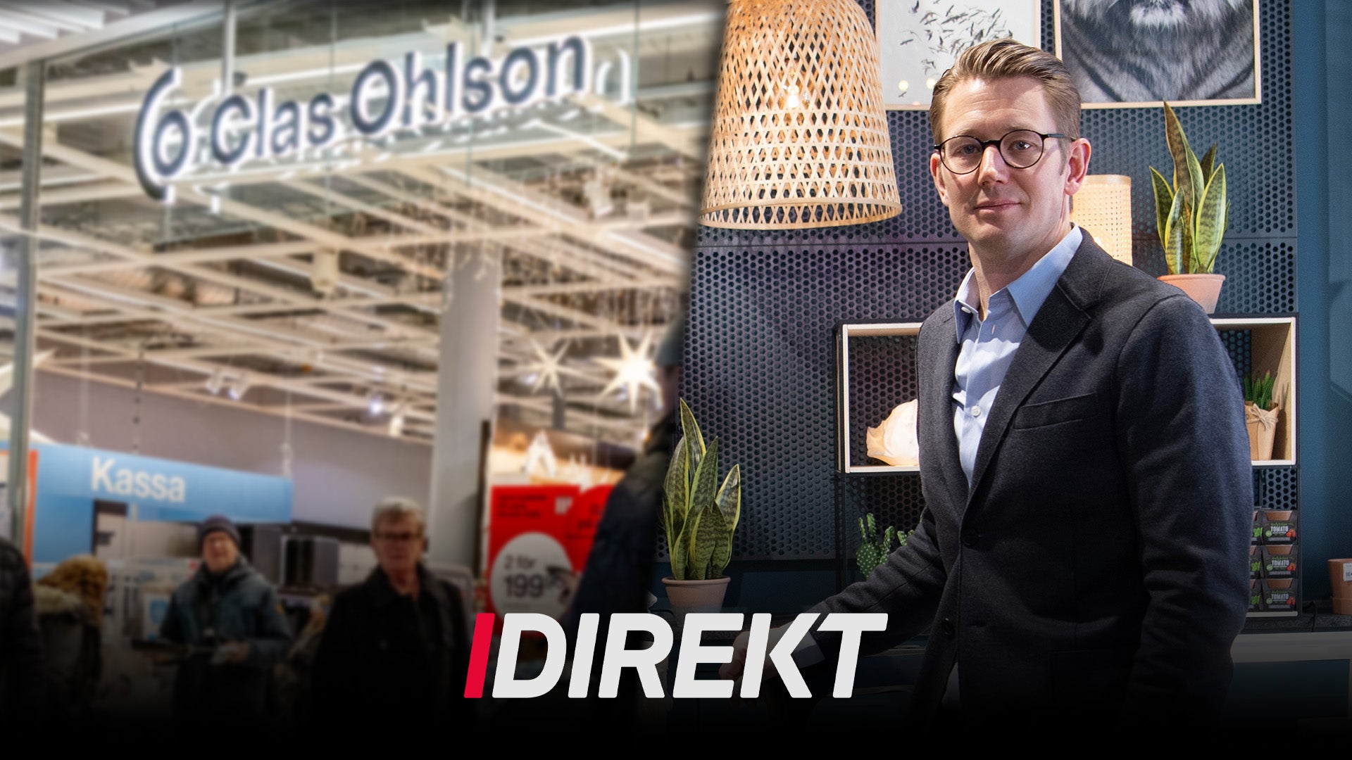 Man i affärskläder står i en modern kontorsmiljö framför ett butiksutrymme.