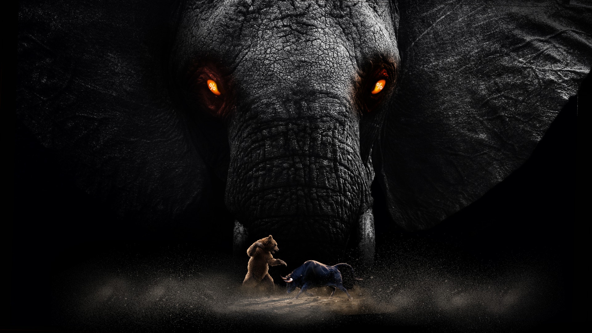 En stor elefant med glödande ögon tornar upp sig i mörkret över en björn och en tjur som slåss.
