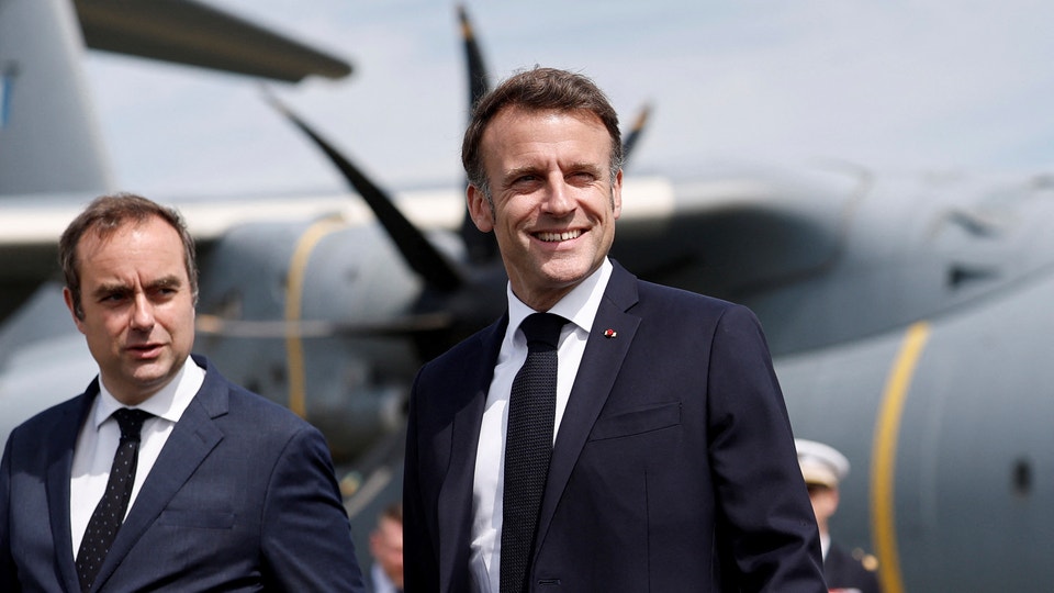 Frankrikes nya premiärminister Sébastien Lecornu och president Emmanuel Macron.