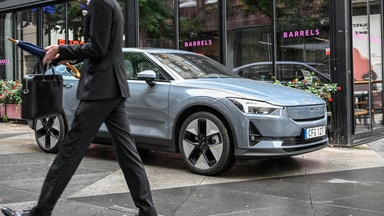Volvo Cars konverterar lån till aktier i Polestar – ökar ägandet