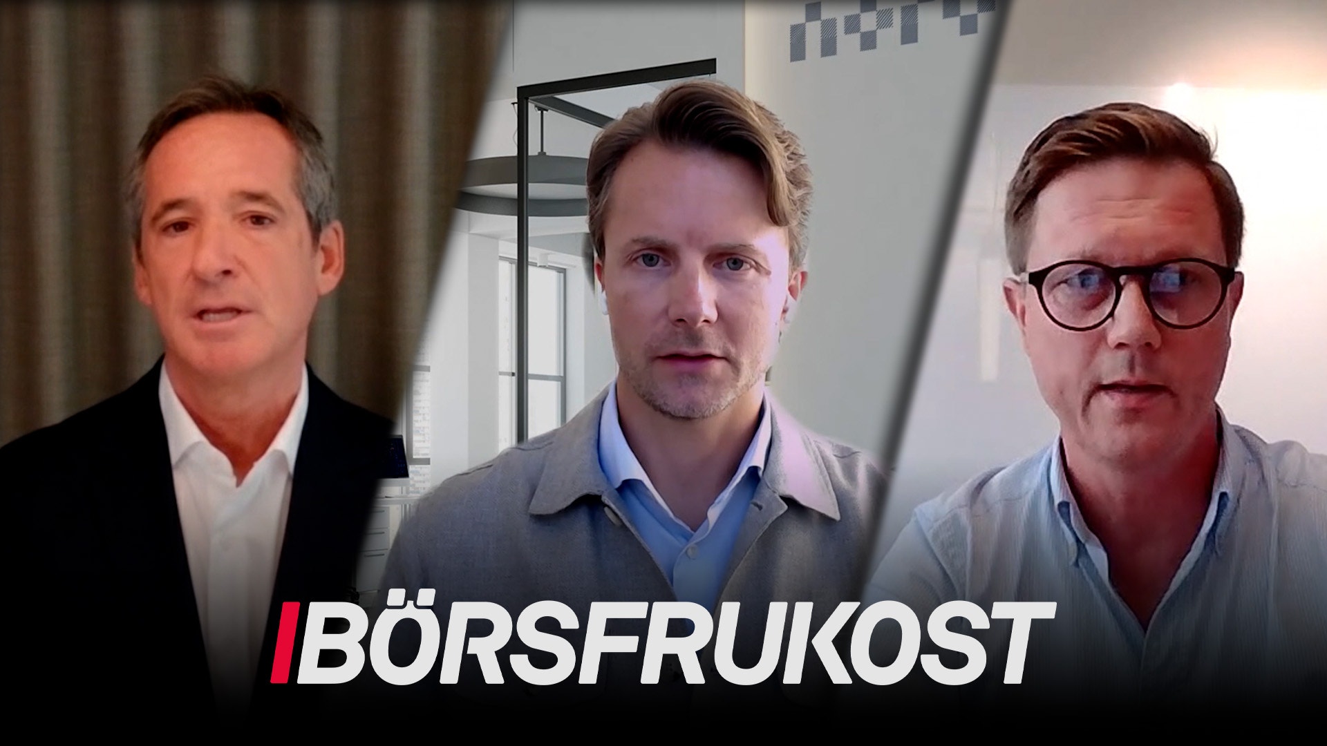 Tre män presenterar börsnyheterna i EFN Börsfrukost. De sitter framför kameran i en studiomiljö.