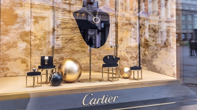 Smycken i topp när lyxkunder blir mer kräsna