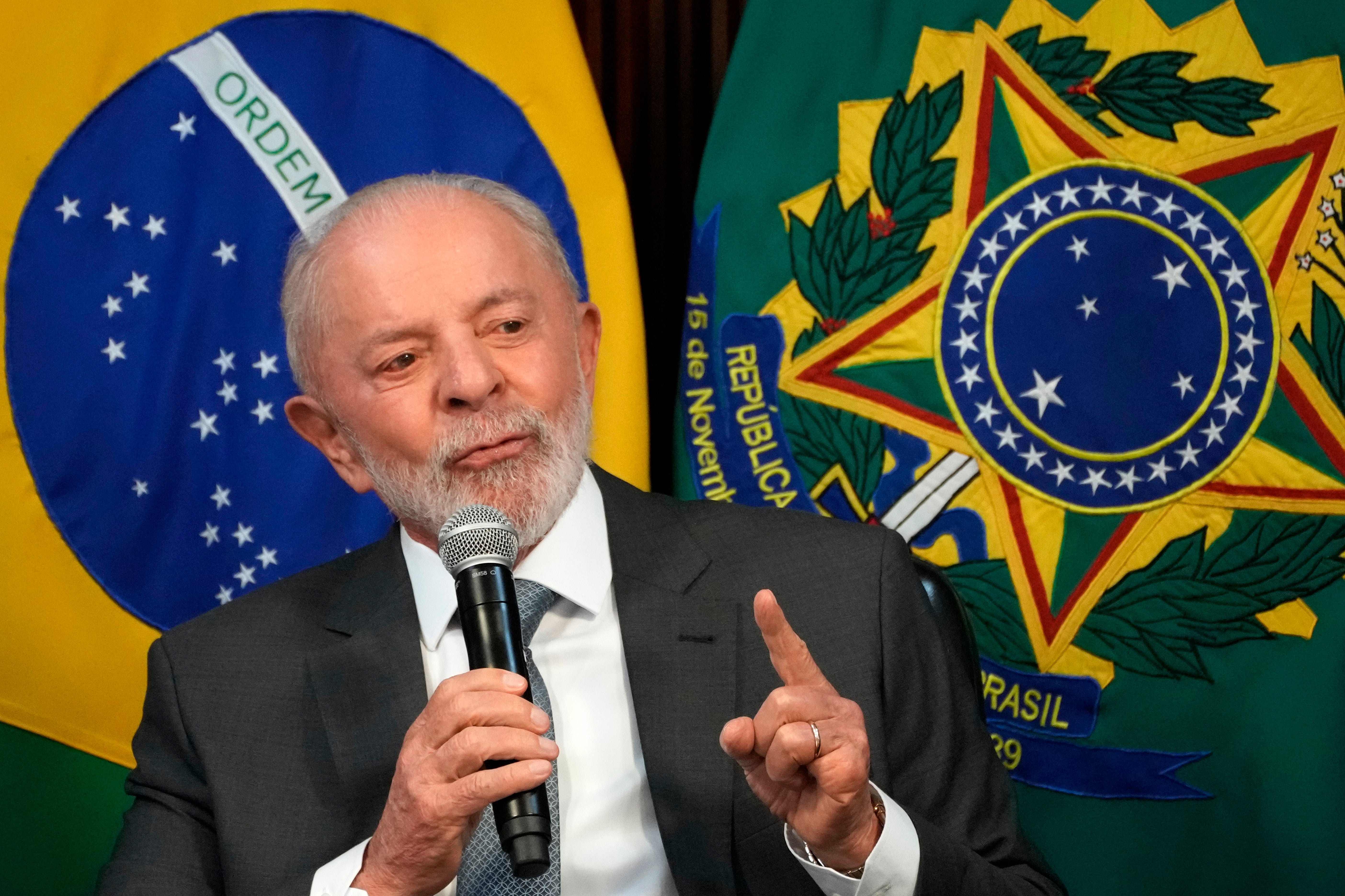 Brasiliens president Lula da Silva vann valet efter att ha förlorat i första omgången. Investerare tror på en kraftig markandsreaktion vid börsöppningen.