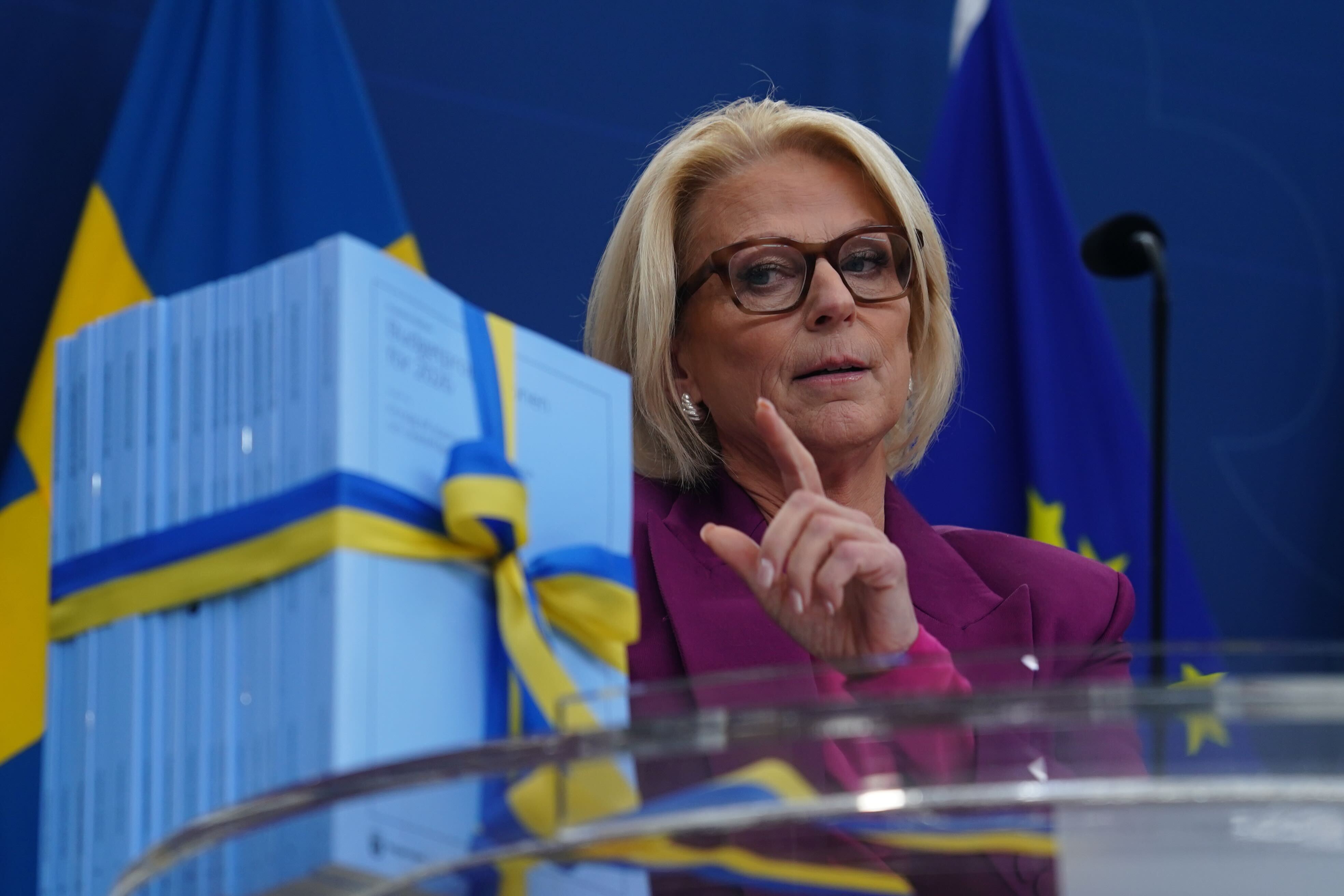 Elisabeth Svantesson, finansminister (M)