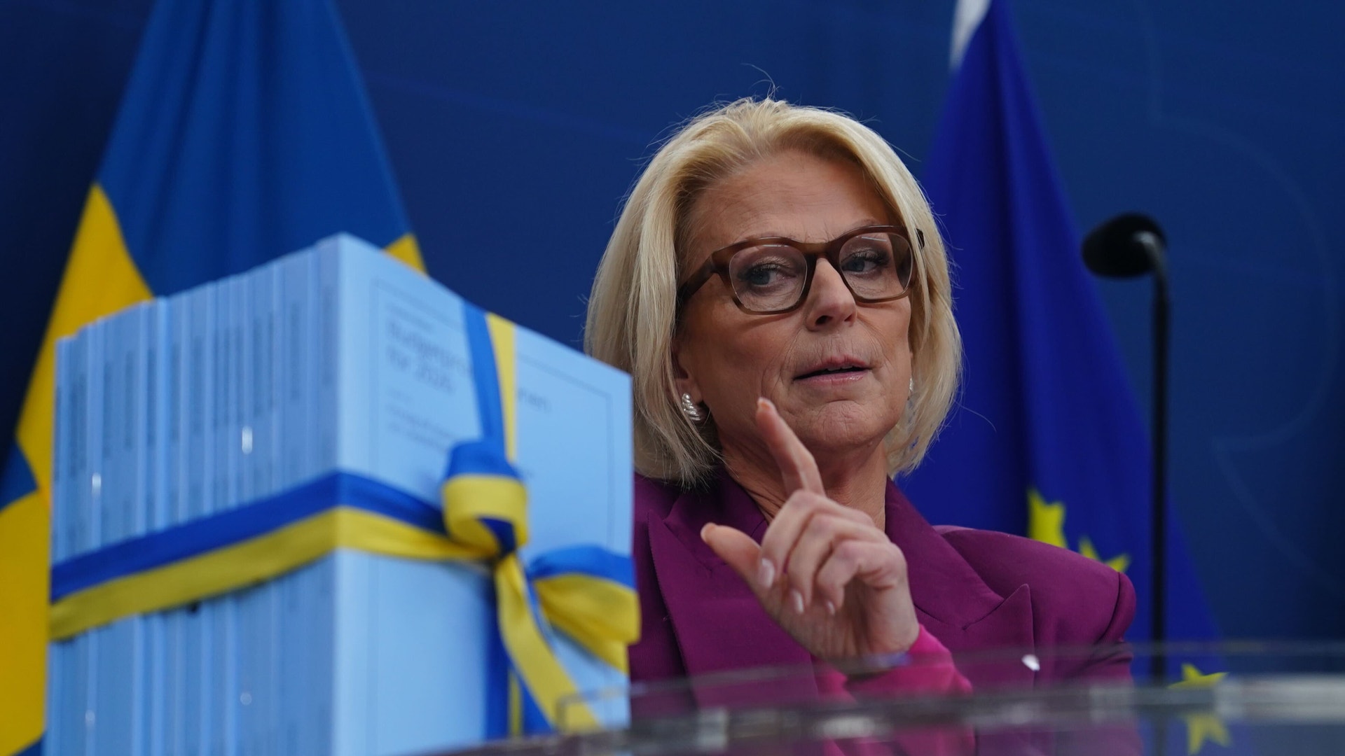 Elisabeth Svantesson, finansminister (M)