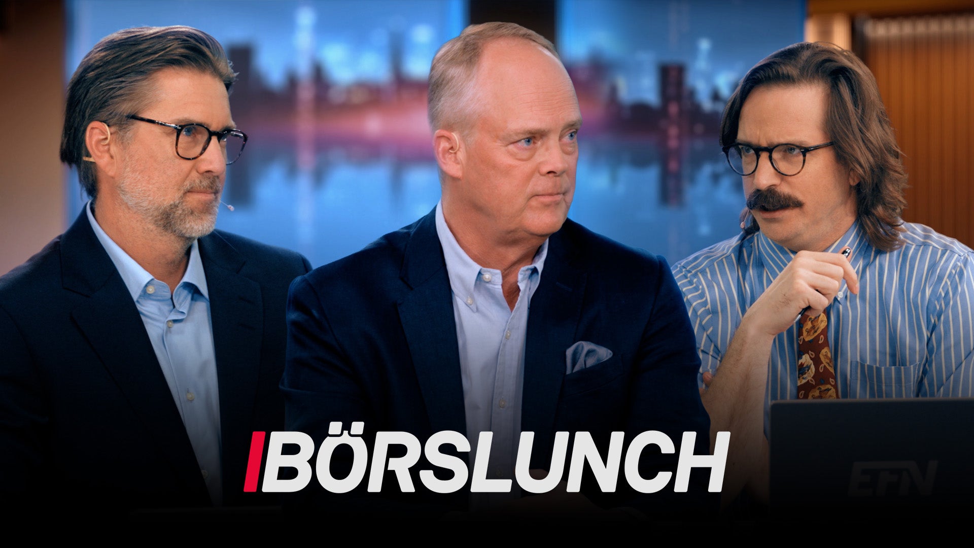 Tre män i affärsmiljö med stadshorisont i bakgrunden. Logotypen Börslunch visas längst ner.