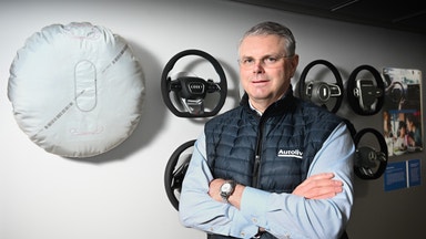 Autolivs omsättning under förväntan – aktien backar