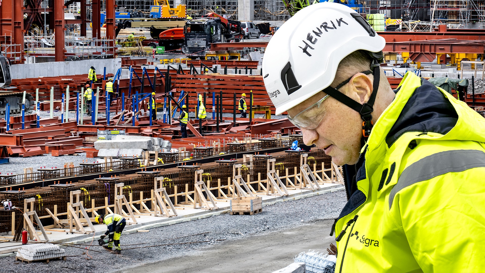 Stegras vd Henrik Henriksson.