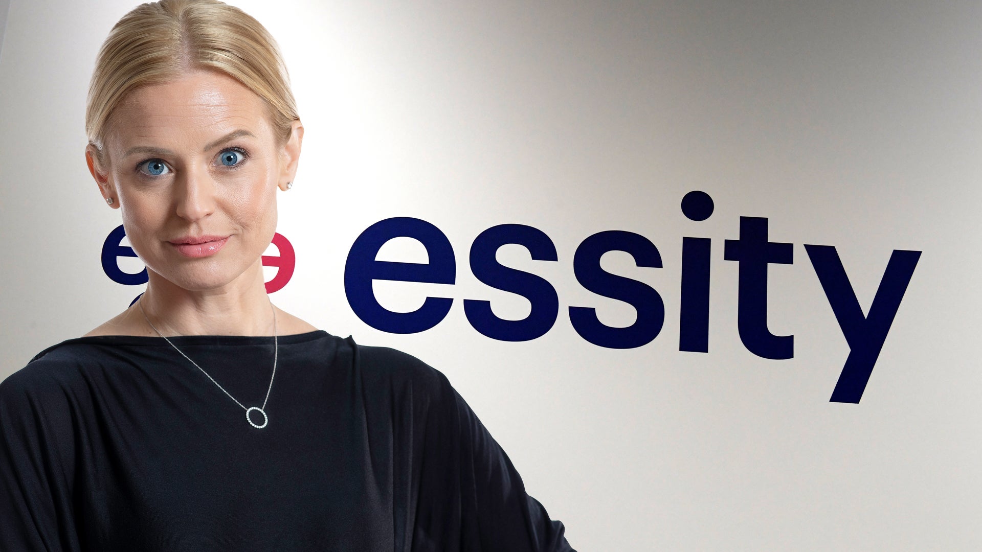 Frågetecken och utropstecken i Essitys rapport