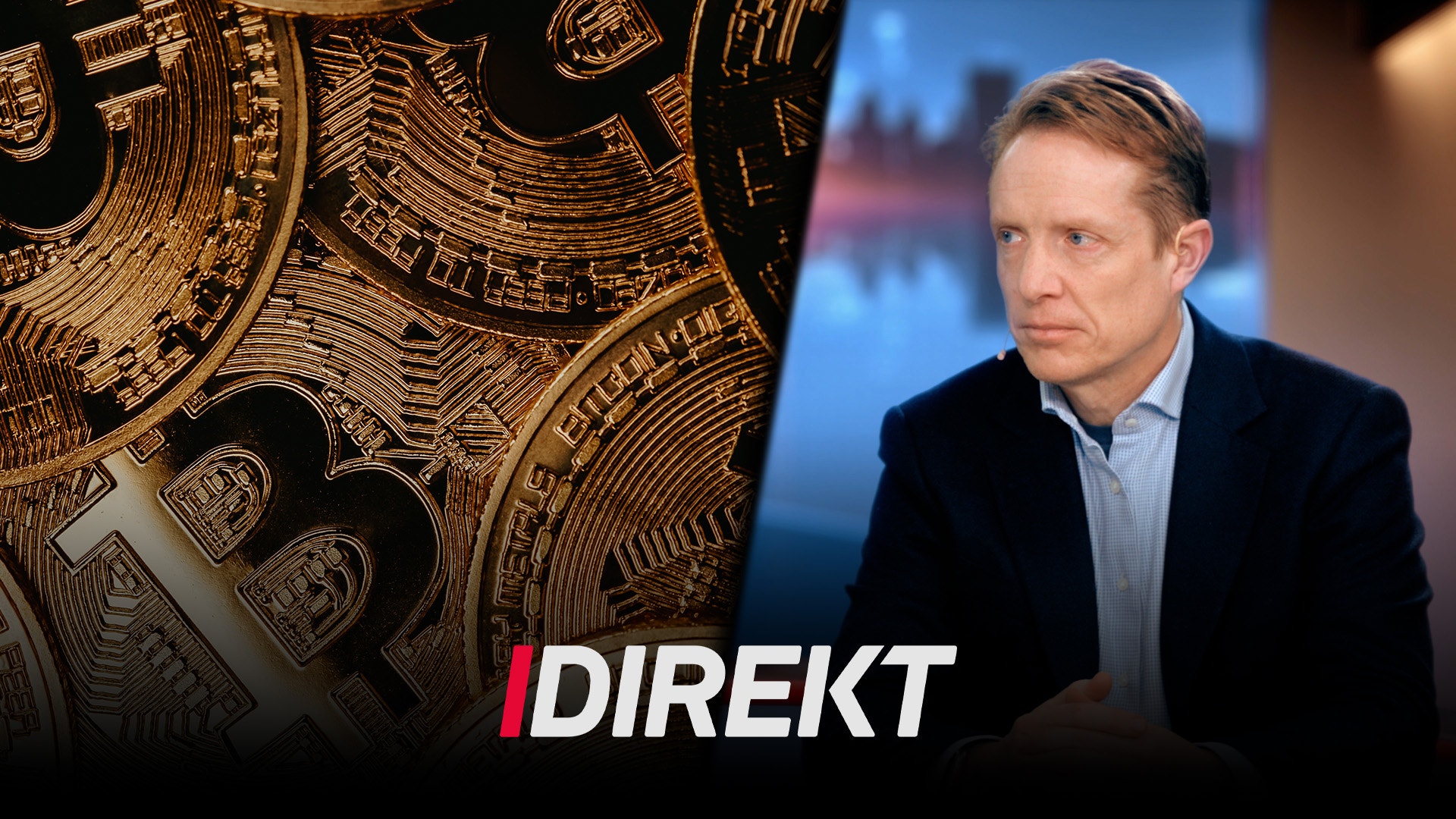 Man i kostym intervjuas i tv-studio med Bitcoin-symboler i bakgrunden