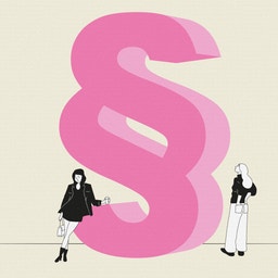 Illustration av en stor rosa paragraftecken med fyra personer som står omkring den.