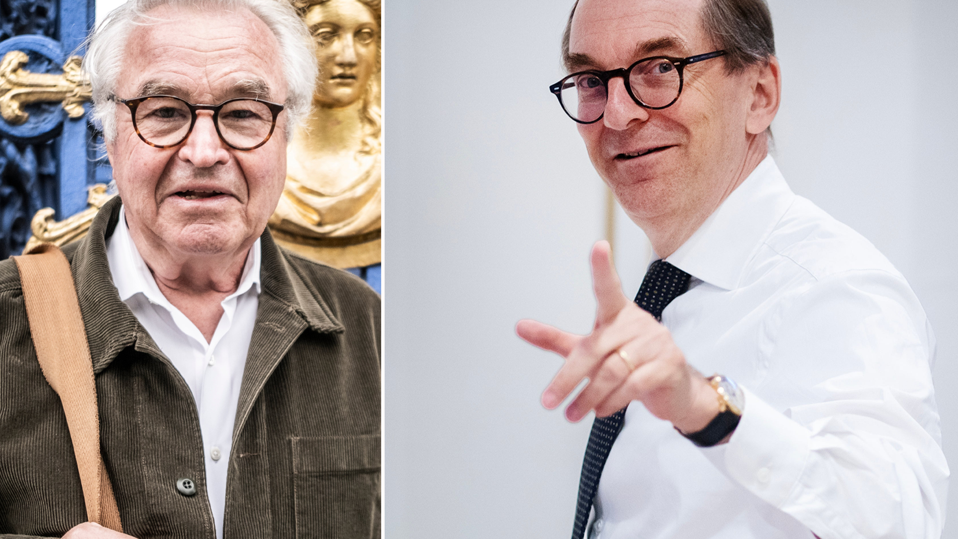 Två män med glasögon. Till vänster en äldre man vid en guldstaty, till höger en yngre man i vit skjorta och mörkblå slips som gestikulerar.