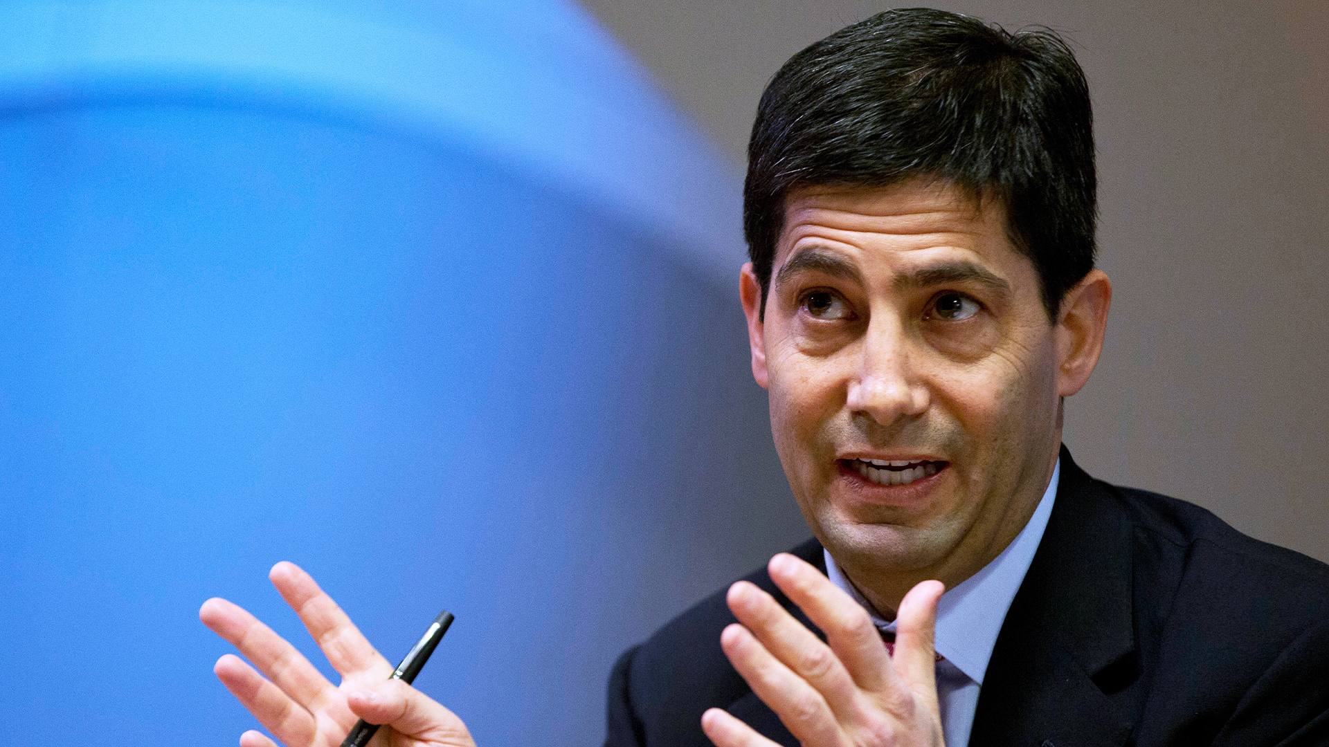 Donald Trump har nominerat Kevin Warsh till att bli ny Fed-chef.