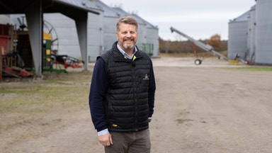 Fulla lador men tunna plånböcker för svenska bönder