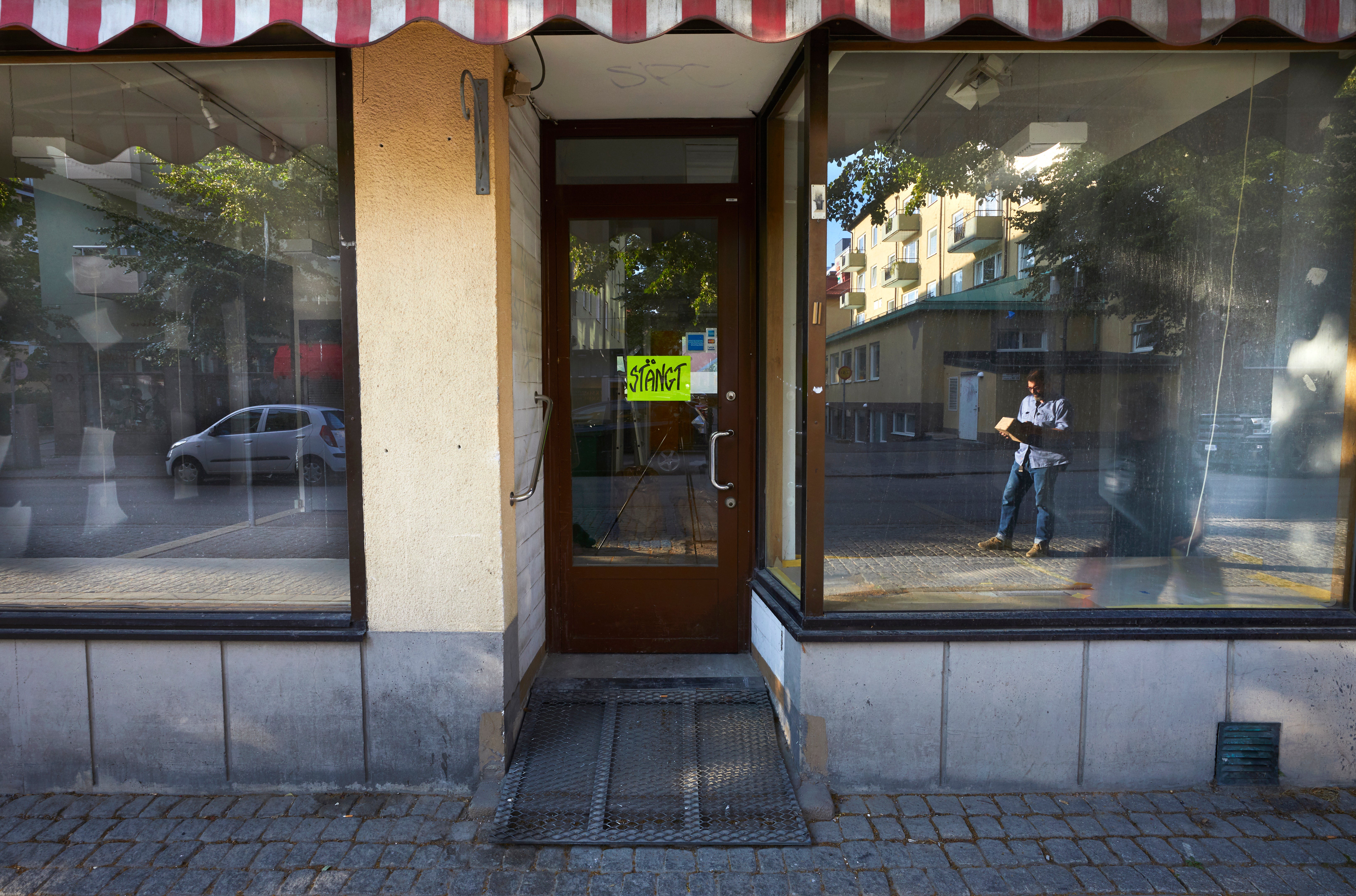 Butiksdöden i Sverige. 