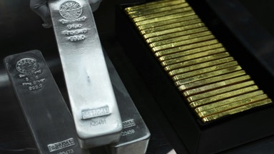 Därför rasar guld och silver: ”Kraftig reaktion”