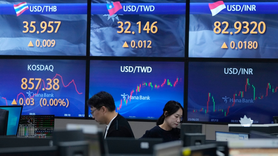 Asien, börsmäklare.