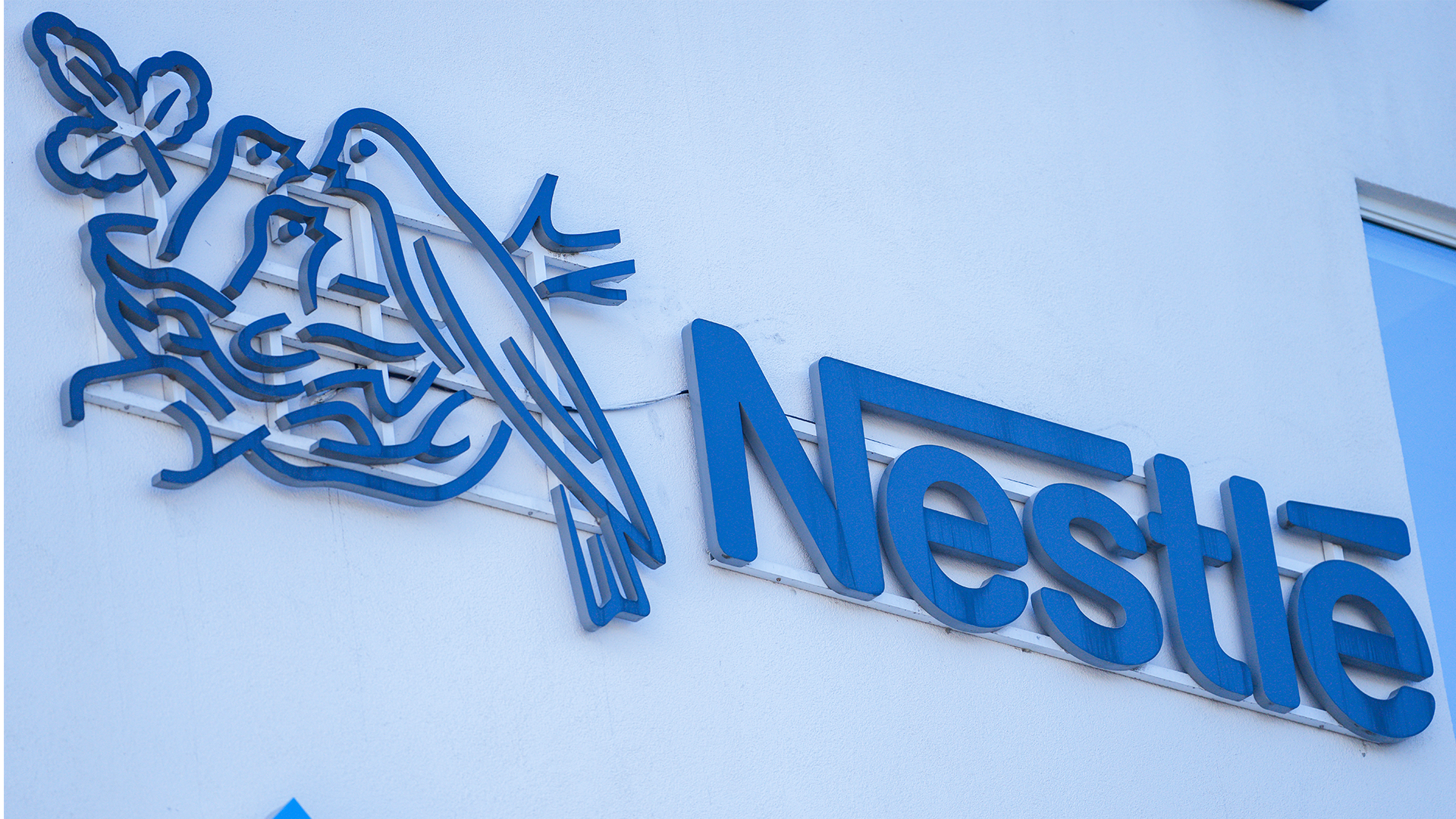 Nestlés nya vd tar fram yxan: 16 000 jobb ryker