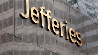 Wall Street stänger på plus – Jefferies rasar