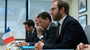 Franska räntan når grekiska nivåer