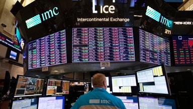 Därför stiger Wall Street – trots recessionshotet