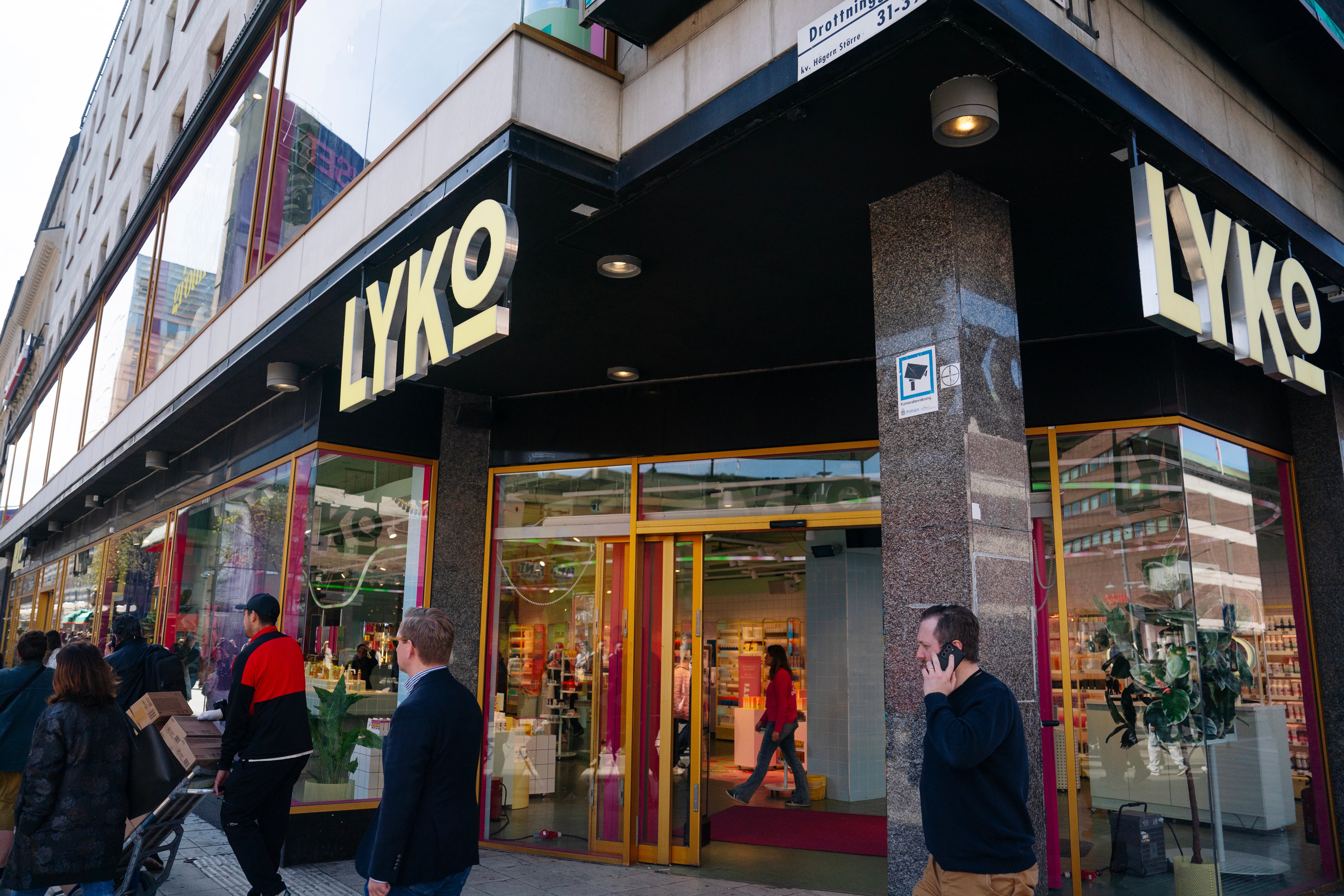 Lyko rasar på börsen: ”Galopperande skuldsättning”