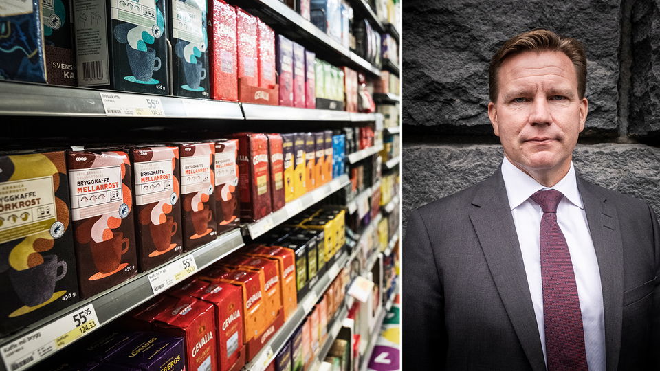 Bild på kaffe på butikshyllorna till vänster, Jens Magnusson SEB:s chefsekonom till höger.