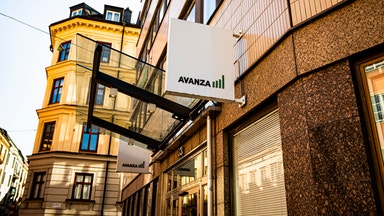 Räknar med högre courtageintäkter för nätmäklarna