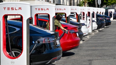 Tesla stoppar beställningar från Kina