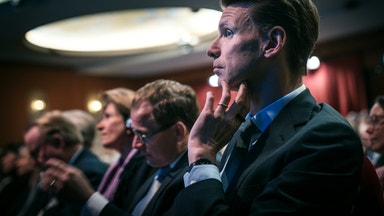 Investors vd köper mer aktier