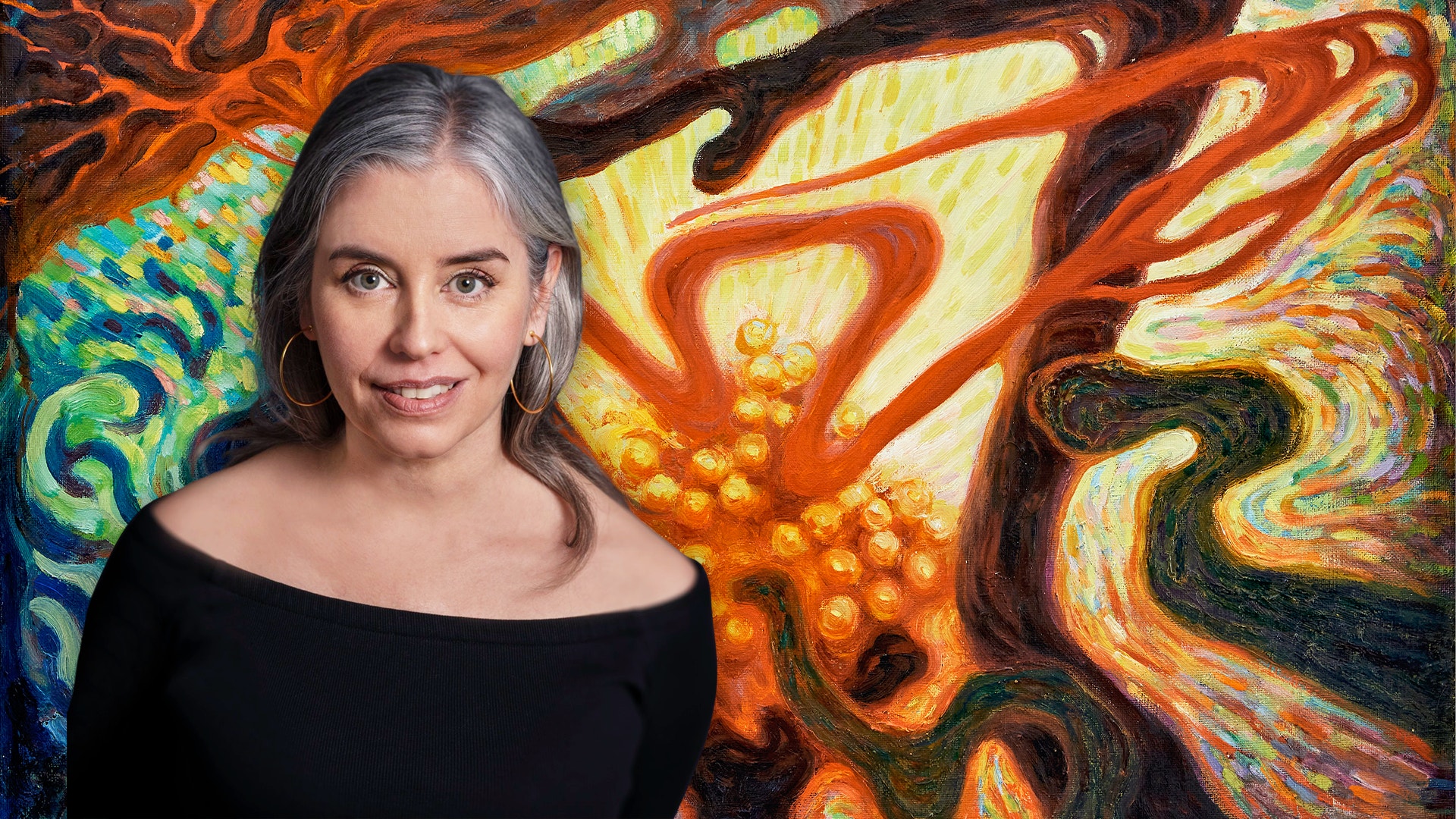 Krönikören Maria Strannegård inklippt framför verket signerad Tillkommet på skoj av Tyra Kleen.