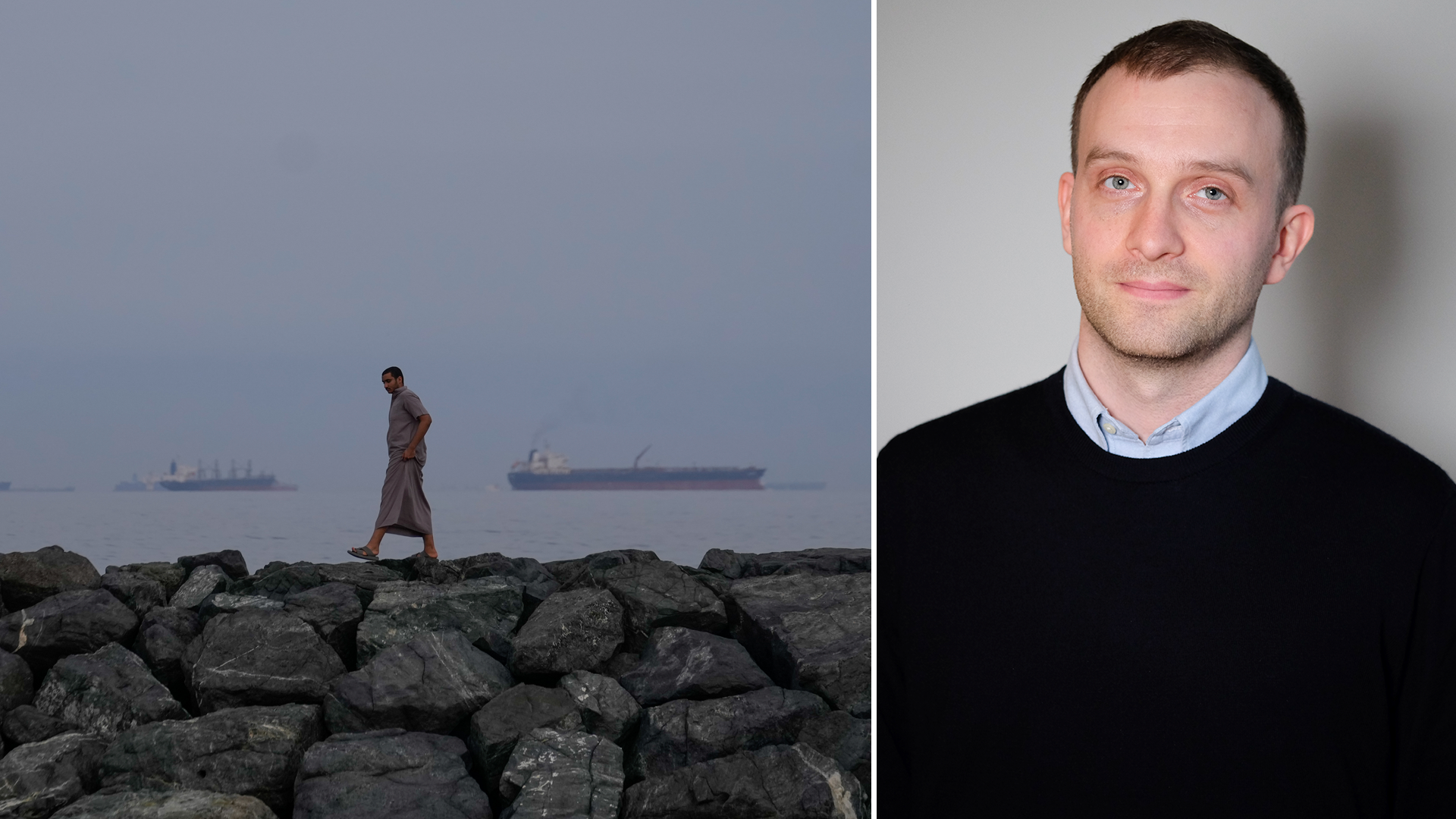 En person står på stenar vid havet med fartyg i bakgrunden, bredvid ett porträtt av en man.