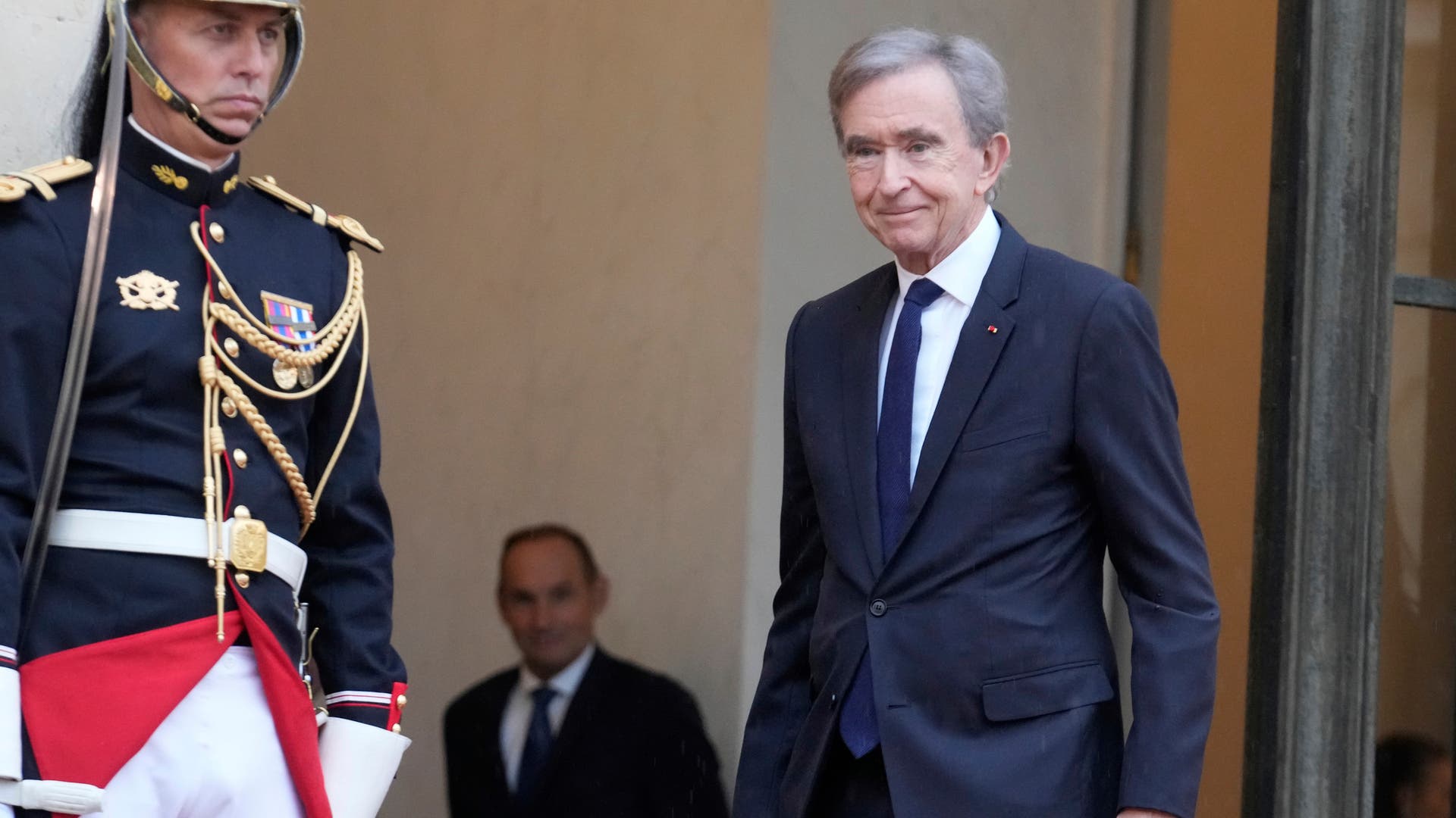 Bernard Arnault köper aktier i LVMH i det tysta