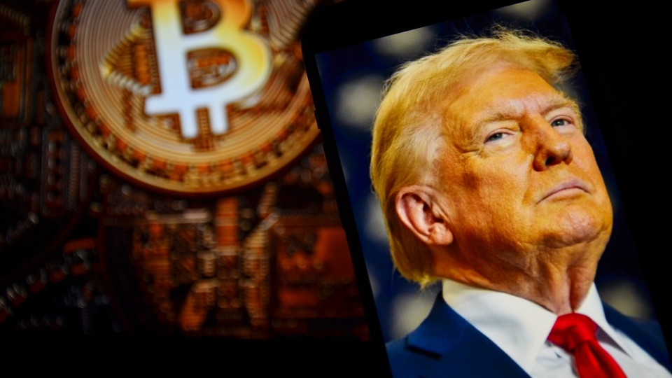 Donald Trump, mitt i maktspelet om krypto och ny ekonomisk ordning.