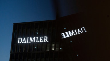 Daimler Trucks omsättning och vinst sjönk som väntat