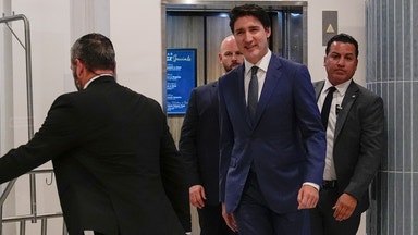 Trudeau i USA för att prata om tullhotet