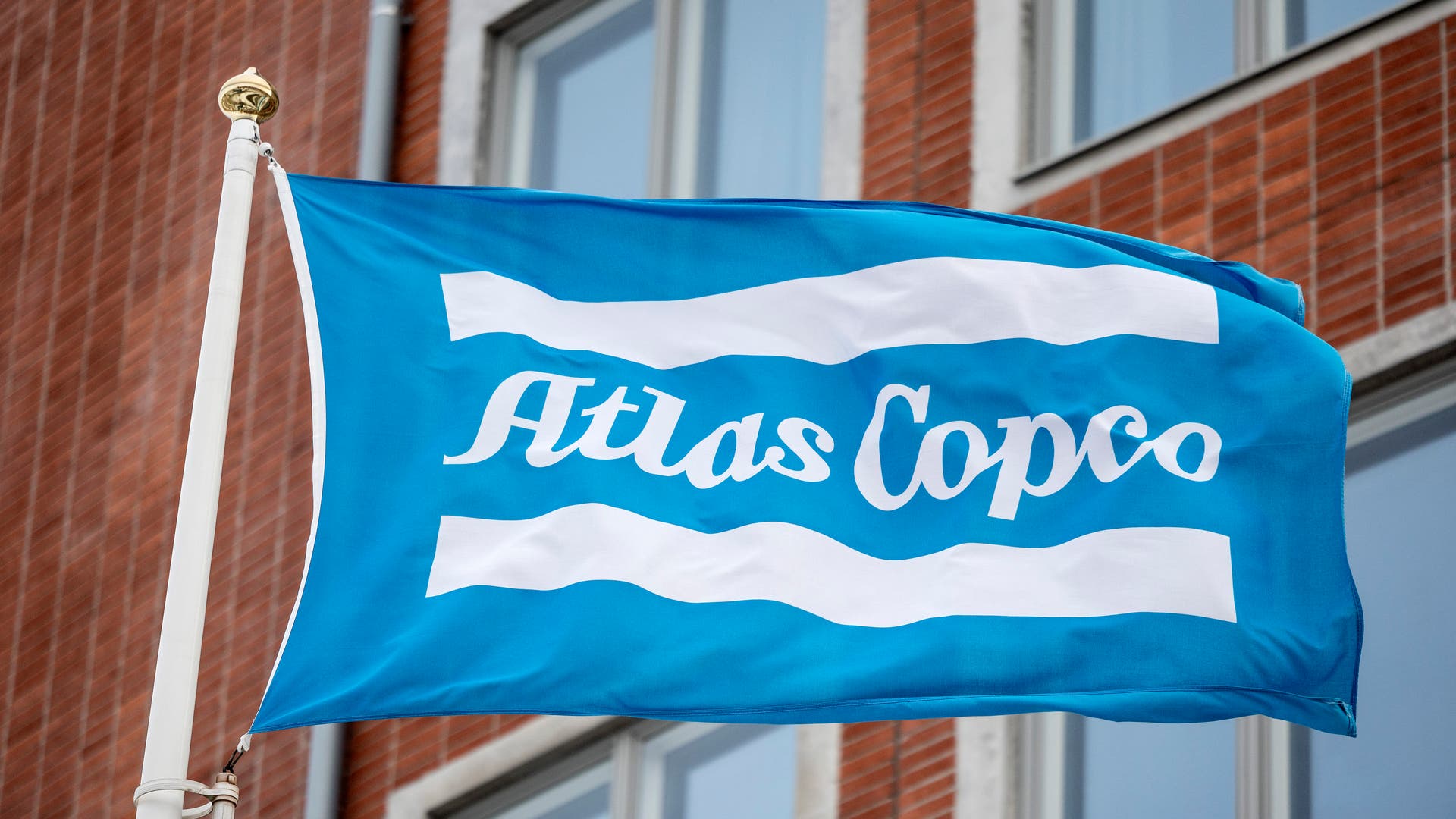 Atlas Copco backar efter dubbelsänkning