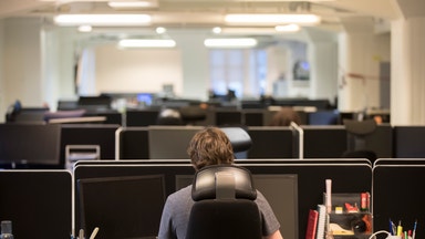 Svensk AI-tvekan sticker ut: ”Falsk självbild”